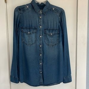 Express Women’s Boyfriend Chambray Button Down Shirt